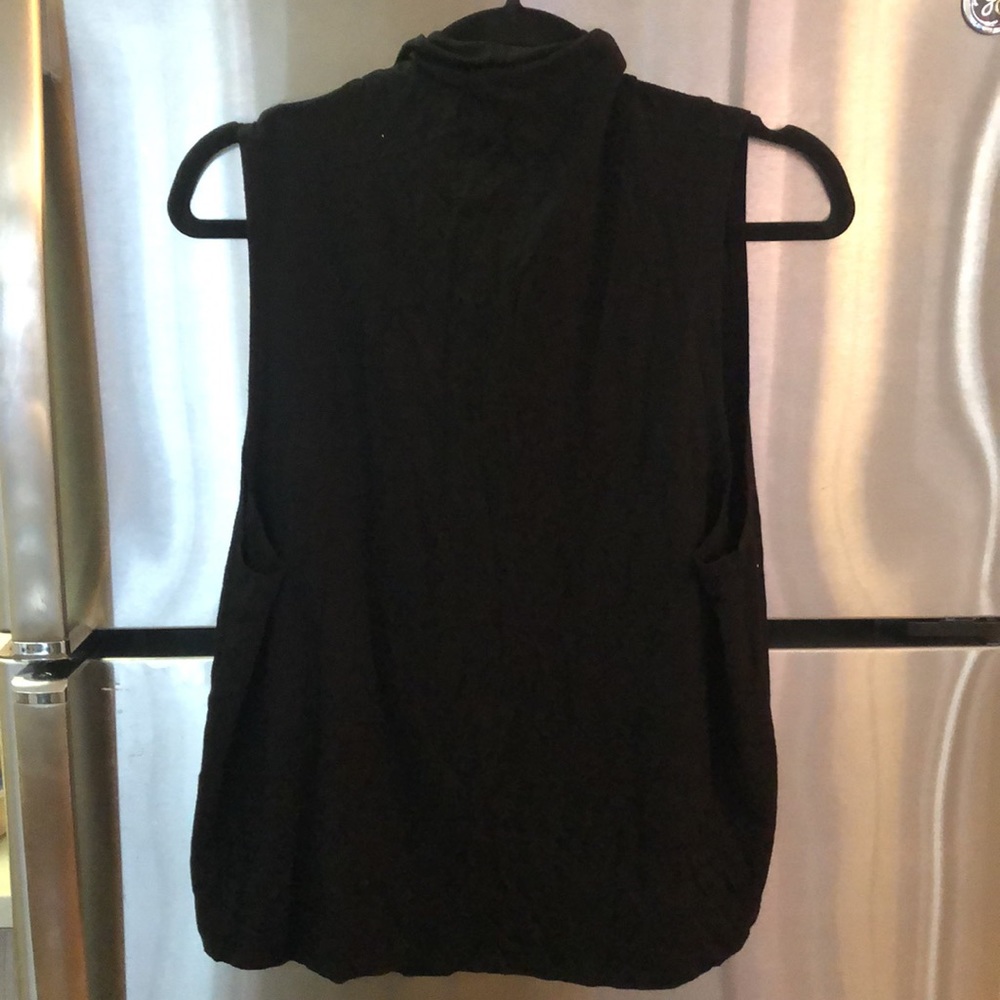 Black Sleeveless Turtleneck